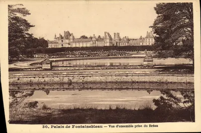 Pałac w Fontainebleau — Ogólny widok z Bréau — Zbiór A. Amoros & Cie, n°30