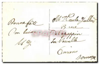 Jovem mulher em pele de animal segurando rosas — S. L. 4436 — Verso