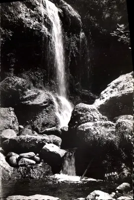 Vic-sur-Cère (Cantal) — Cachoeira da Roucole — Edições ARGRA
