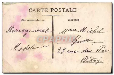 Menina pequena com traje — editor Douar Souvenirs, n° 621 — Verso