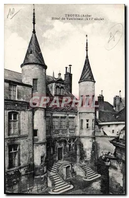 Troyes (Aube) — Hotel Vauluisant (XVI wiek) — B&G