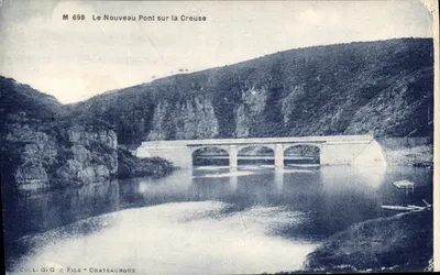 O Novo Ponte sobre a Creuse — vista do ponte de pedra sobre um curso d'água — Coll. G. G. & Fils - Chateauroux, n° M 698