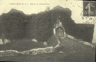 Mauléon (B.P.) - Entrada do Castelo-Forte — Cartas de Outrora, editor L'Aurore