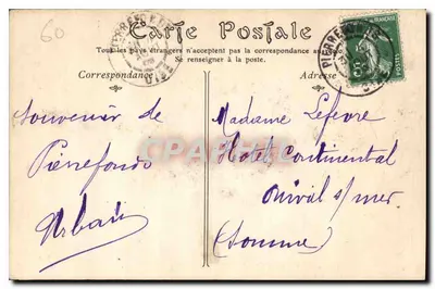 Zamek PIERREFONDS — Widok z jeziora — ND Phot — Rewers
