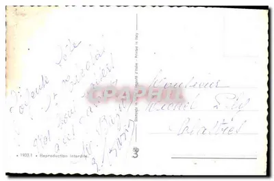 Mujer en medio de un campo de hierbas — con cesto de flores — Timbrada en Italia, n° 1933/1 — Reverso