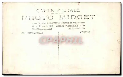 Três mulheres em trajes e chapéus da Belle Époque — Foto Midget, Paris — Verso