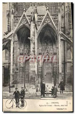 Kościół św. Urbana — Wejście, strona południowa — TROYES