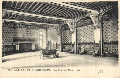 Zamek Pierrefonds — Sala Duków — LL