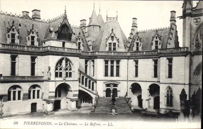 Pierrefonds — Zamek — Dzwonnica — LL. — N° 50