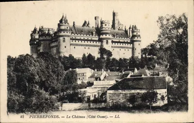 PierreFonds — Zamek (Strona zachodnia) — LL
