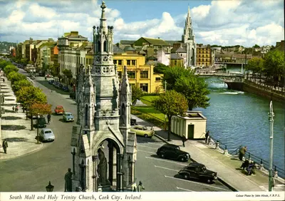 South Mall e Igreja Holy Trinity, Cork City, Irlanda — Fotografia colorida por John Hinde, F.R.P.S.