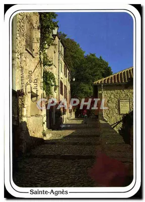 Santa Agnès — rua pavimentada e edifícios em pedra