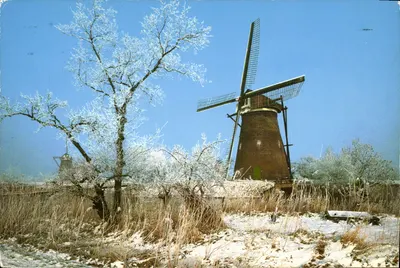 Moinho de vento de Kinderdijk — Polder 'De Nederwaard' — editor não visível