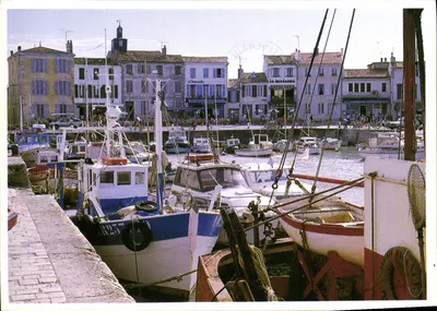 Ilha de Ré — Vista da luz da tarde no porto — Foto Claude Fournier