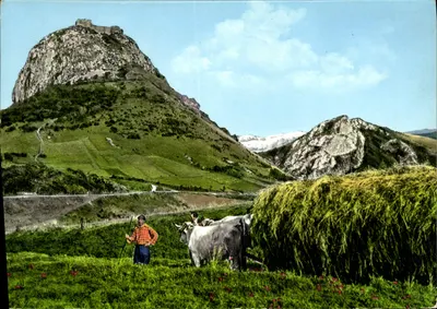 Le Château de Montsegur — Ariège (alt. 1207 m.) — FOTOCOLOR