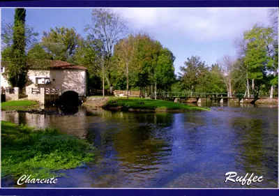 Charente em Ruffec — vista do moinho e do ponte — Éditions Margou