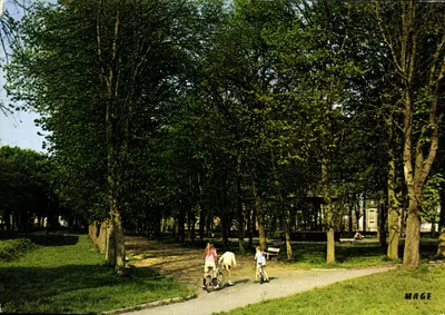 As Promenades — La Fère (02800 - Aisne) — Éditions MAGE