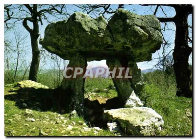 O Dolmen do Cap-Del-Pouech — Mas d'Azil (09) — Edições Dartououse