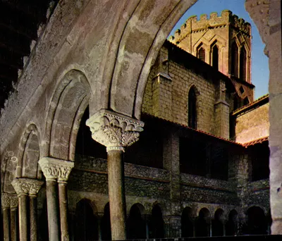 Arredores de SAINT-GIRONS (Ariège) — A catedral romana de Saint-Étienne e o claustro do século XII — (LT) Edições Larrieu