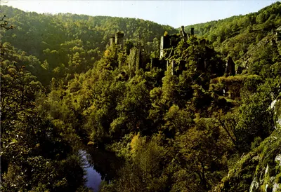 Gorges da Maronne — Ruínas de Merle, cidadela dos séculos XII e XIV — Photo-Édith Bros, n°19-1