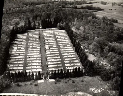 Vauquois (Meuse) — Vista aérea do Cemitério Militar — Edições Aéreas MACON
