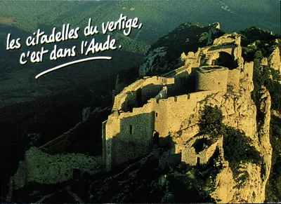Castelo de Peyrepertuse — Citadela do vértigo no Aude — Foto C. Sarramon