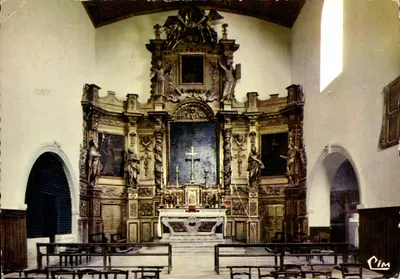 Pézenas - Igreja de Santa Ursula — interior com retábulo em madeira dourada (1688) — Cim