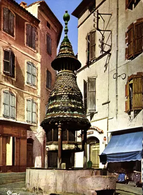 Anduze — A Fonte Pagode — Cim