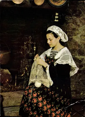 Traje do Morbihan — região de Sarzeau — Éditions de Bretagne