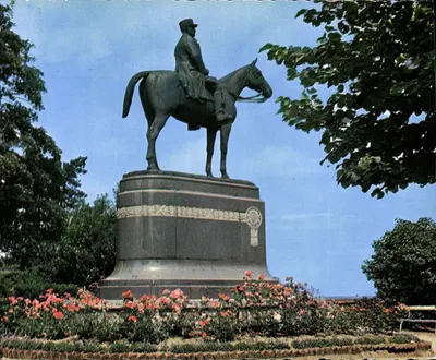 Estátua do Mariscal Foch — Mont Cassel (Nord) — Impressa na França