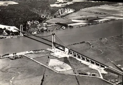 Ponte de Tancarville — vista aérea — A Cegonha, N° 7013