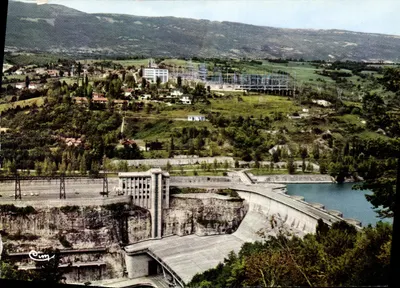 Barragem de Génissiat (Ain) — vista panorâmica — editor Combier (S.-et-L.) 'CIM'
