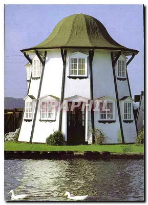 Cottage on the Broads, Potter Heigham, Norfolk — Real Britain Limited, Photo Liam Blake, No. 56