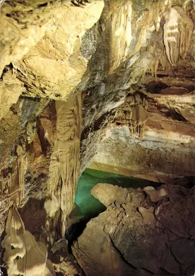 Grutas de Trabuc — Sala do Lago — Éditions du Castelet