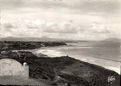 Bidart (Basses-Pyrénées) — Visão geral da Praia, a Costa Basca e os Montes Espanhóis — Elcés