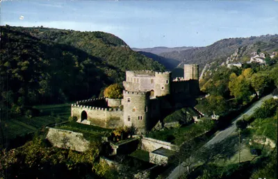 Castelo feudal de Chouvinny — Gorges da Sioule — Sociedade de Agitação e Difusão Vichy