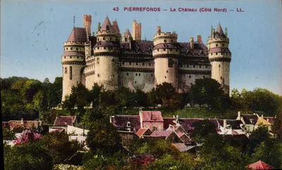 Pierreffonds — Zamek (Strona Północna) — LL.