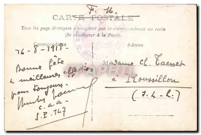 Uśmiechnięta młoda kobieta z bukietem — kartka pocztowa datowana 1918 — wydawca nieznany — Rewers