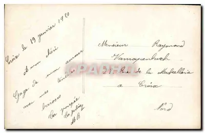 Jovem mulher em vestido com estampas — retrato de estúdio — V.L.P.M. Paris 554 — Verso