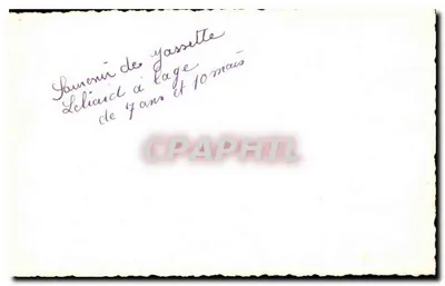 Bambina in abito a quadri — foto di studio — Sydney Chigennes — Verso