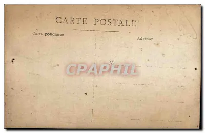 Deux femmes — studio photographique — éditeur non visible — Verso