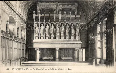 Pierrefonds — Kominek Sali Rycerzy — LL. — N° 55