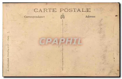 Jovem mulher sentada ao ar livre — Gulliennant, Paris — número de série não visível — Verso