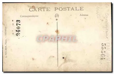Criança segurando um pandeiro — A. Wilmet, Foto. - Bethel, n°34073 — Verso