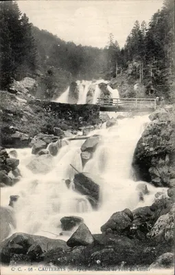 Cauterets (H.-Pyr.) — Skoczek nad mostem Lutour — C.C. - 16