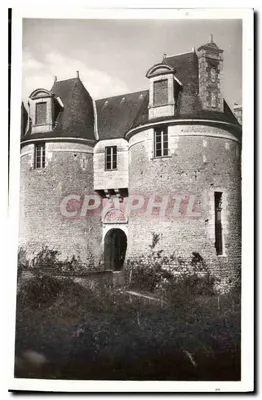Castelo de Selles-sur-Cher — Porta do castelo feudal do século XIII — editor REAL-PHOTO, Paris