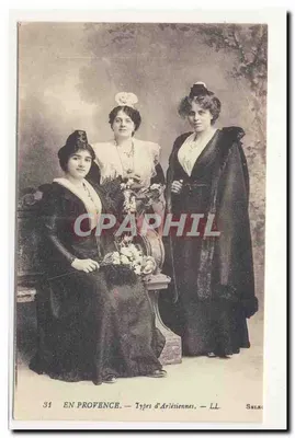 Em Provéncia — Tipos de Arlésias — LL
