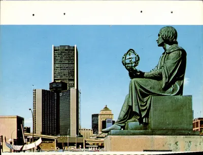 Monumento de Kopernik — Praça Victoria — Hotel Hyatt — Montreal, Quebec