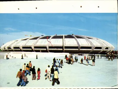Estádio Olímpico de Montreal — Montreal, Quebec — editor não visível