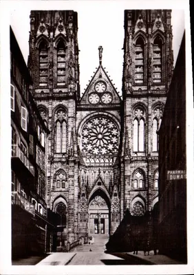 Catedral de Estrasburgo — vista da fachada — editada pela Farmácia Dumas